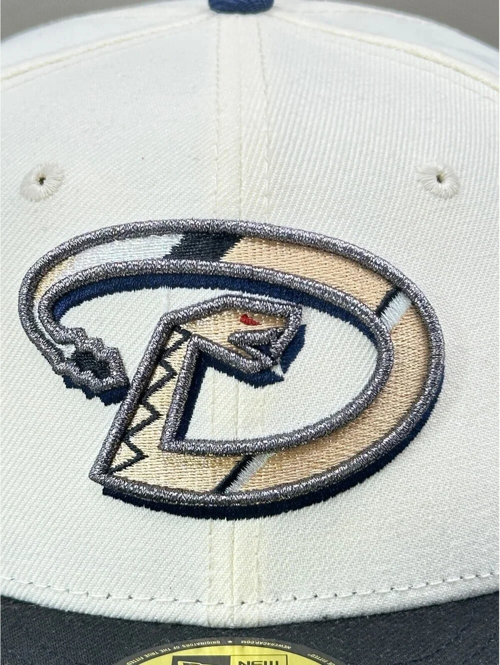 New Era 59FIFTY Arizona Diamondbacks Demon Slayer Obanai Iguro Fitted Hat 7 1/2